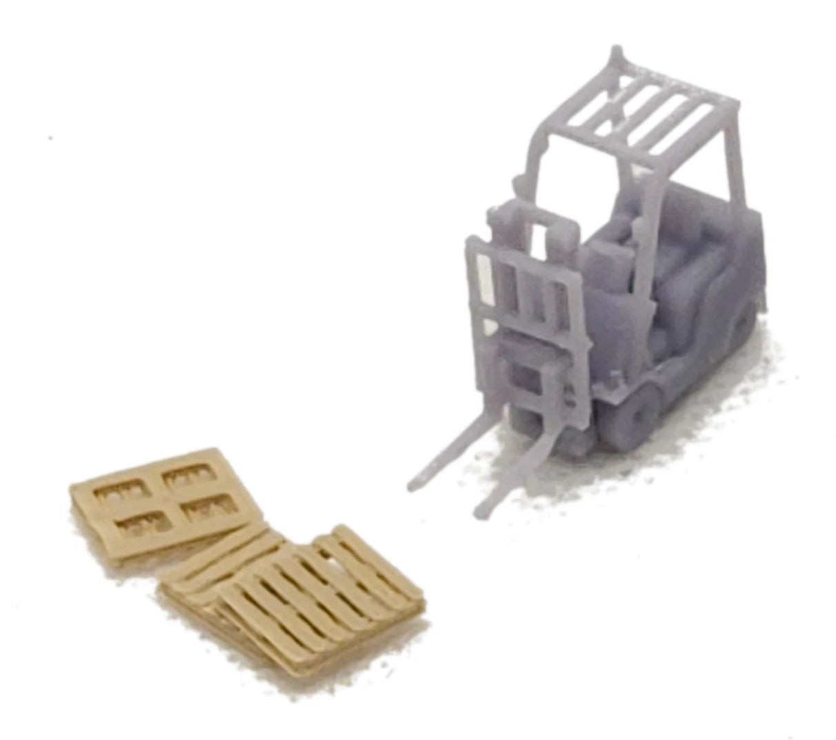 N Gauge Forklift and Pallet Set Model Railway Accessories & Scenery