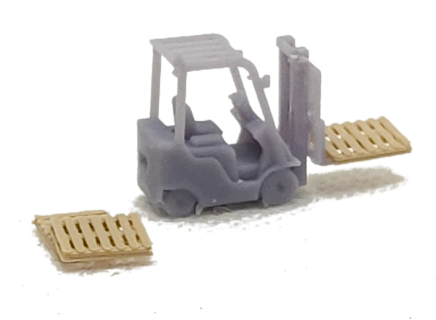N Gauge Forklift and Pallet Set Model Railway Accessories & Scenery