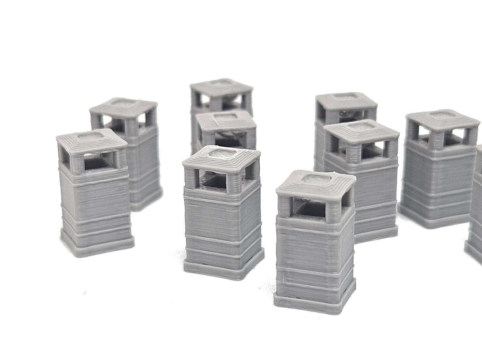 N Gauge Square Litter Bins Various Colours Model Railway Accessories & Scenery